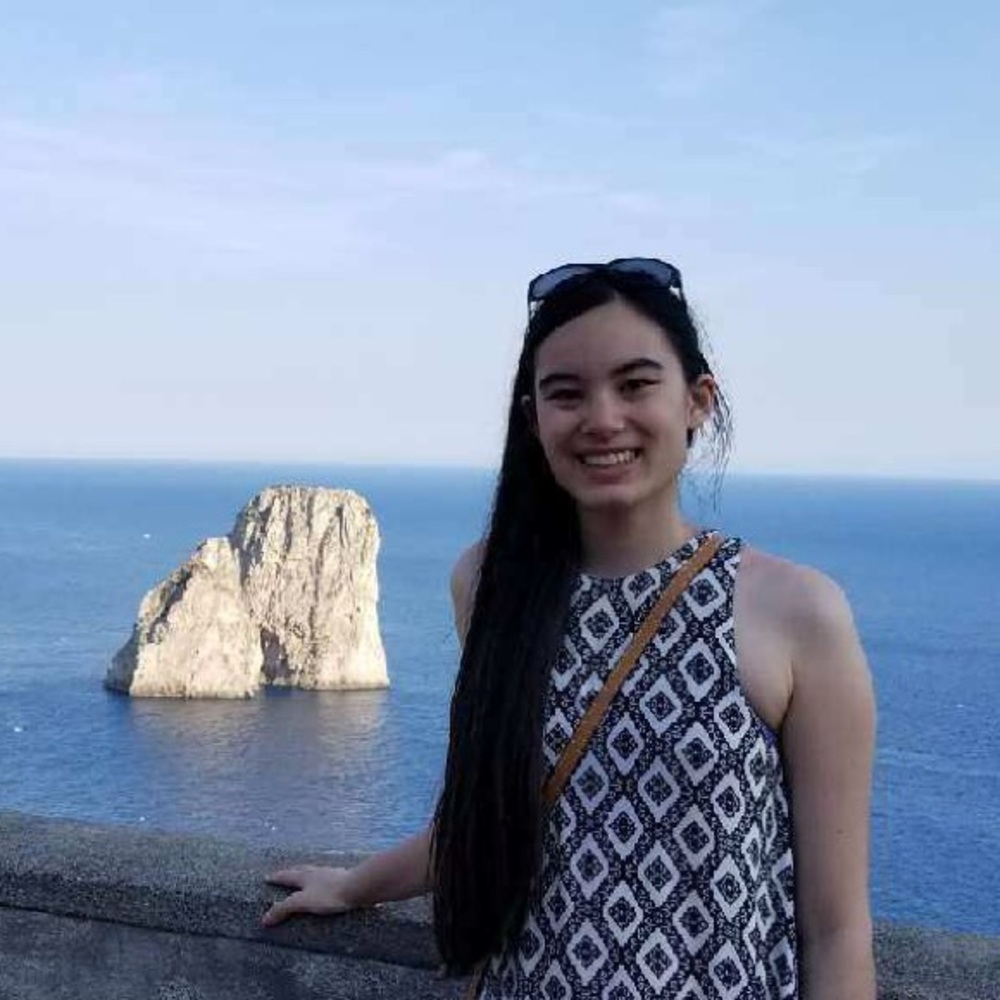 Meet your Posher, Stephanie